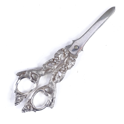 100 - A pair of silver plated grape scissors with cast fox and vine handles, length 17cm - (BBC Antiques R... 