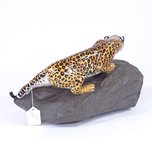 218 - Royal Doulton leopard HN2638, length 40cm