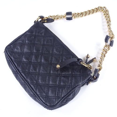 232 - MARK JACOBS - quilted leather handbag with chain-link handle, length 23cm