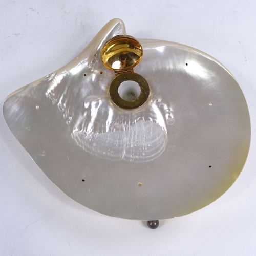 370 - A mother-of-pearl shell desk stand, with 9ct gold inkwell, possibly Australian, 19cm across