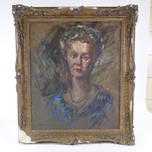 1302 - Early 20th century oil on canvas, portrait of a woman, unsigned, 24