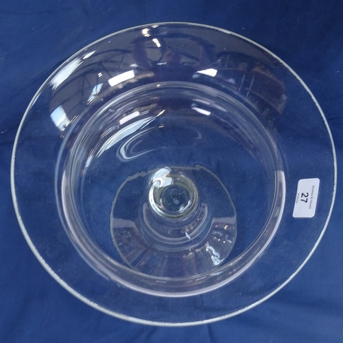 27 - A large clear glass table centre pedestal bowl, diameter 29cm, height 27cm