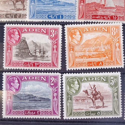 187 - Aden - 1939 set, complete fine mint, on stock card, Gibbons Catalogue £120