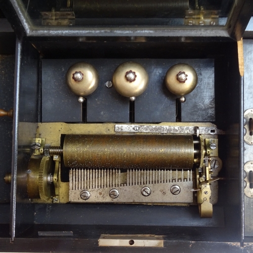 61 - A 19th century Swiss rosewood musical box, playing 8 airs from a 6