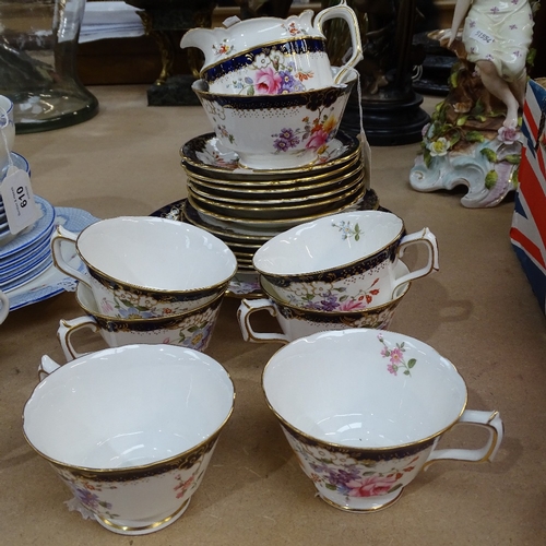 611 - Royal Crown Derby porcelain tea service with floral spray decoration, for 6 people