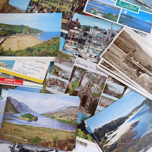 673 - A box of topographical postcards