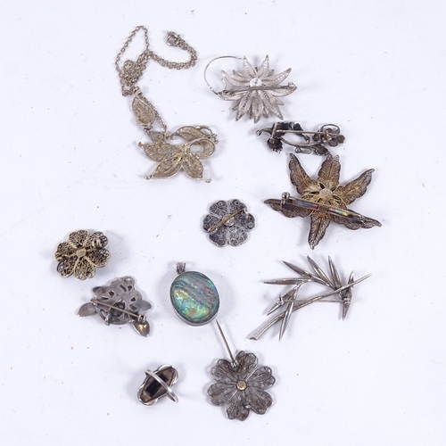 905 - Various silver and filigree jewellery, including brooches, ring etc (11)