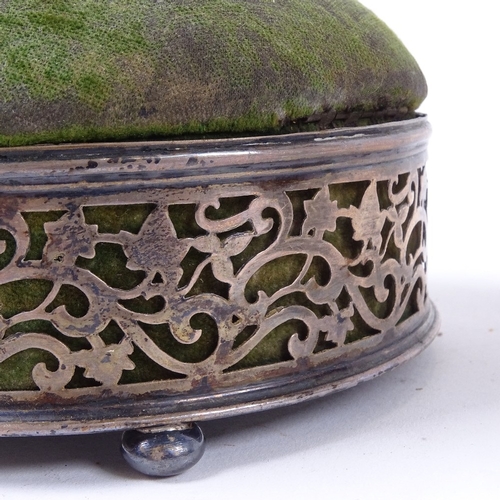 936 - An Edwardian green velvet-covered jewel box/pin cushion, in pierced silver mount, and a Mappin & Web... 