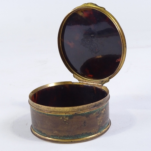 203 - An 18th century lacquer and gilt-metal circular box, with tortoiseshell lining, diameter 7cm