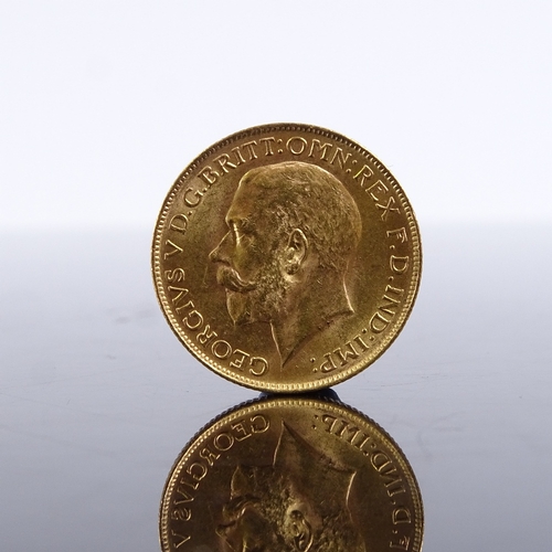 217 - 3 gold sovereigns, 1900, 1918 and 1926