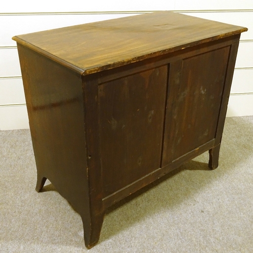 300 - A George III mahogany bachelor's chest of 3 long graduated drawers, with brushing slide and splay br... 