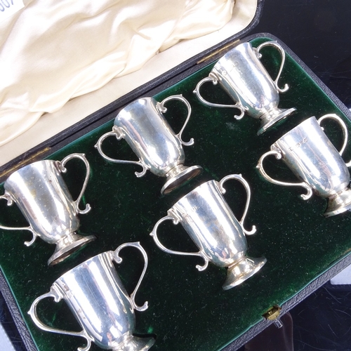 978 - A set of 6 Edwardian silver 2-handled trophy design salt cellars, by Charles Edwards, hallmarks Lond... 