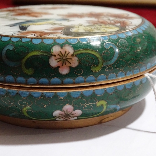 179 - A Chinese cloisonne enamel circular box, with bird and nest decorated lid, diameter 10.5cm