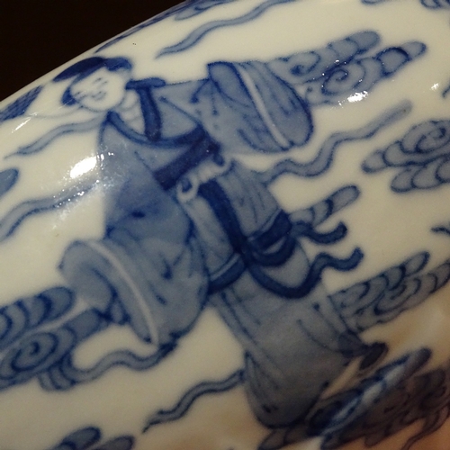 167 - A Chinese blue and white porcelain bowl, hand painted immortals, 4 character mark, diameter 13cm, he... 