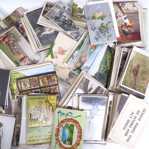 425 - A quantity of various Vintage loose postcards, mostly topographical (2 boxes)