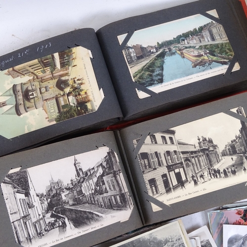 431 - 2 small Vintage postcard albums, and a large quantity of over 800 loose postcards