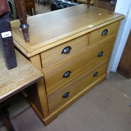 1391 - A modern solid oak 5 drawer chest, W96cm, H82cm