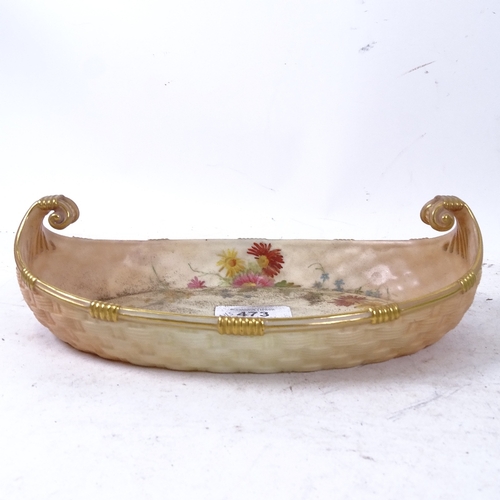 711 - An Edwardian Royal Worcester dish with painted and gilded floral decoration, no. 2045, length 22cm, ... 