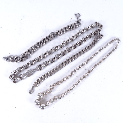 1070 - Assorted silver necklaces and bracelets (123g)