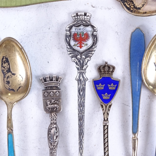 1116 - 10 various silver and enamel teaspoons, 105g