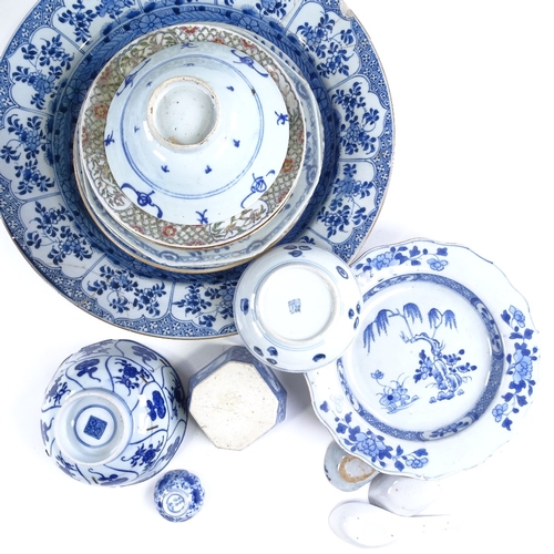 75 - A group of Chinese porcelain items, including a large hand painted charger, 38cm across (A/F)