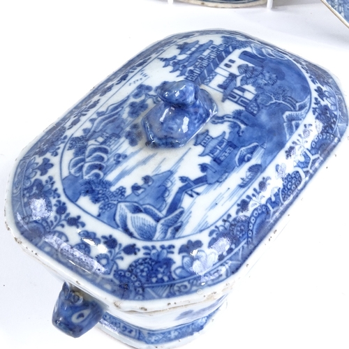 78 - A Chinese blue and white porcelain tureen and cover, length 18cm, and 2 other Chinese blue and white... 