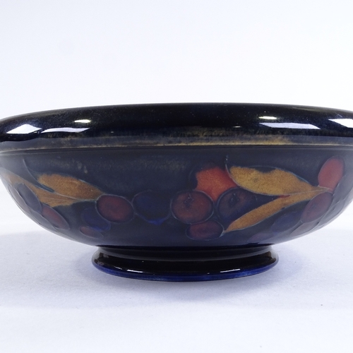 421 - MOORCROFT POTTERY - pomegranate pattern bowl, diameter 18cm