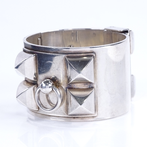 1116 - HERMES - a CDC Collier De Chien cuff bracelet, modelled as a dog collar, with hinged fitting in ster... 