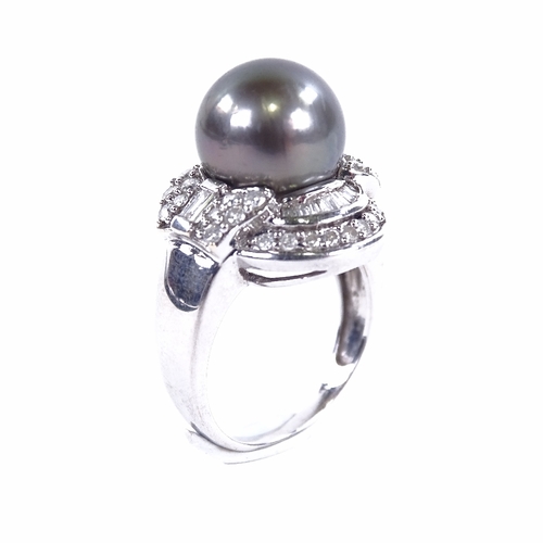 1126 - A grey Tahitian cultured pearl and diamond cluster cocktail ring, Art Deco style set with whole pear... 