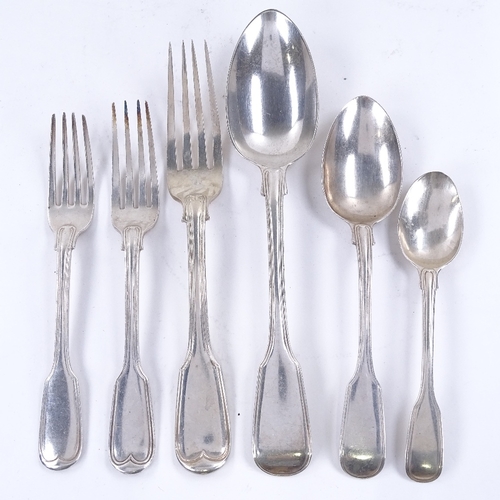 1622 - A group of Georgian and Victorian silver Fiddle and Thread pattern flatware, including tablespoons, ... 