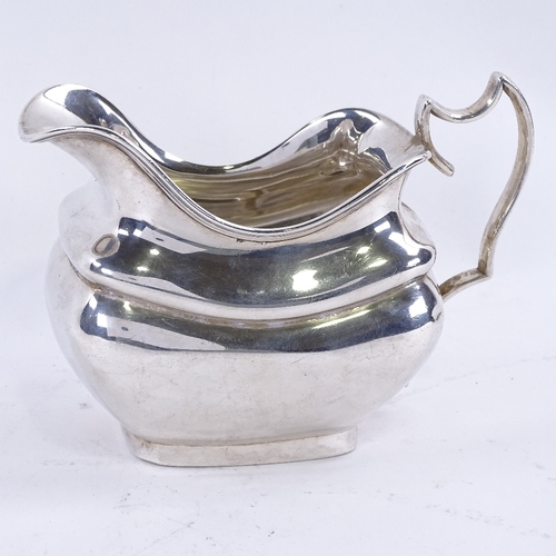 1625 - A George V silver cream jug, in Georgian style, by JB Chatterley & Sons Ltd, hallmarks Birmingham 19... 