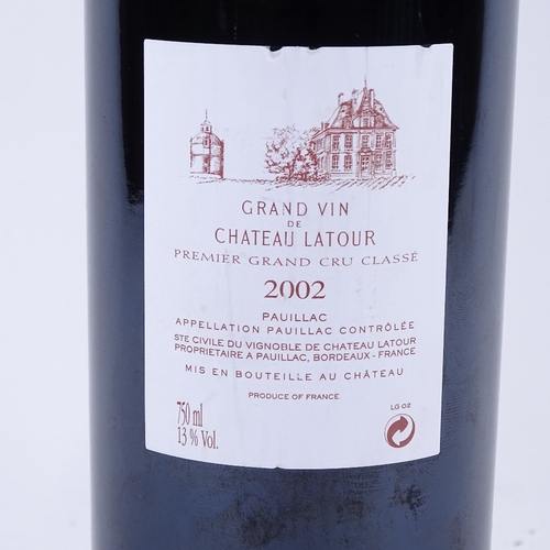 602 - A bottle of red Brodeaux wine, 2002 Chateau Latour, First Growth 1er Grand Cru Classe, Pauillac, 75c... 