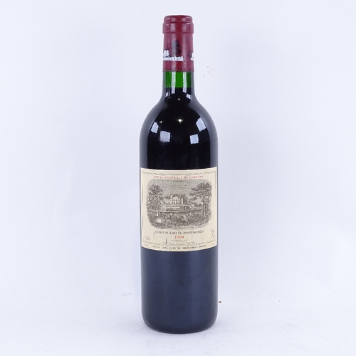 604 - A bottle of red Bordeaux wine, 1994 Chateau Lafite Rothschild, First Growth 1er Grand Cru Classe, Pa... 