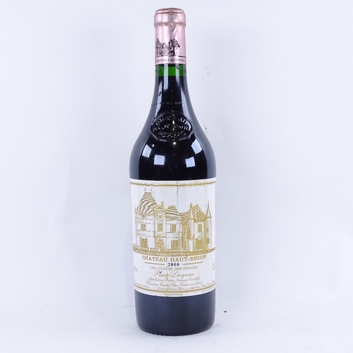 605 - A bottle of red Bordeaux wine, 2000 Chateau Haut-Brion, First Growth 1er Grand Cru Classe, Cru Class... 