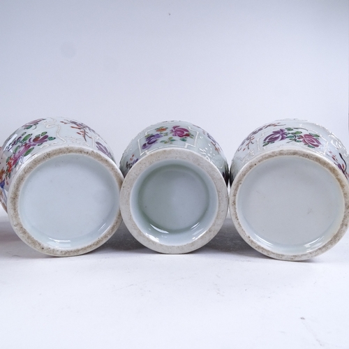 296 - 3 Samson armorial porcelain jars, 2 with covers, largest height 15cm (A/F)