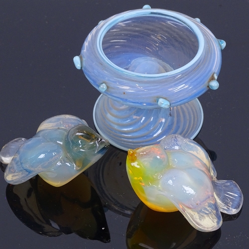 203 - A pair of Art Deco style opalescent glass birds, and a 19th century opalescent glass stemmed cup, he... 