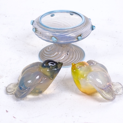 203 - A pair of Art Deco style opalescent glass birds, and a 19th century opalescent glass stemmed cup, he... 