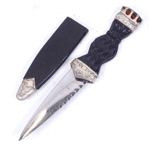 208 - A small modern Scottish skean dhu knife, blade length 9cm