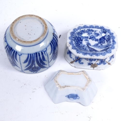 333 - An Oriental blue and white painted jug, 20cm, a pot with floral decoration, salt pot etc (4)