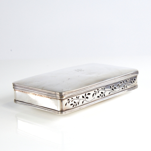 1136 - A George IV rectangular silver pot pourri box, reeded edge of lid with pierced floral long side pane... 