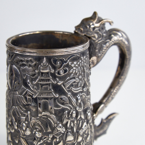 1140 - A mid-19th century Chinese export silver mug, by Cutshing of Canton, tapered cylindrical form with r... 