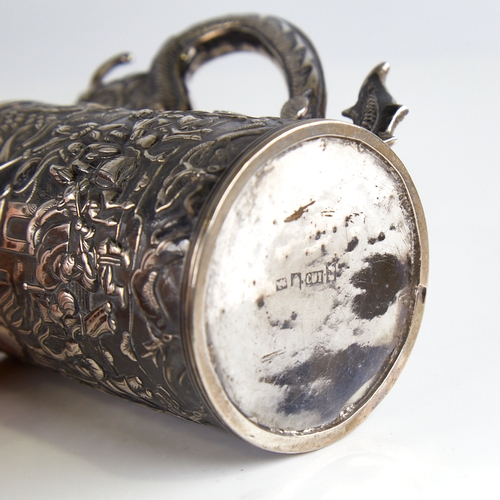 1140 - A mid-19th century Chinese export silver mug, by Cutshing of Canton, tapered cylindrical form with r... 