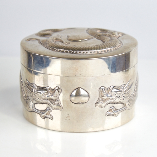 1142 - An early 20th century Chinese export silver box and cover, by Cumshing of Canton, plain cylindrical ... 