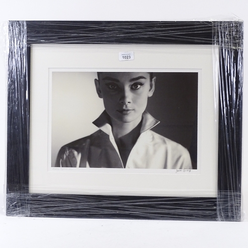 2178 - JACK CARDIFF, OBE, chiaroscuro on German etching paper, Audrey Hepburn, Icons collection, signed and... 