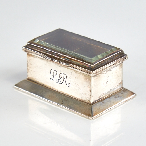 1198 - An Edwardian silver double postage stamp box, rectangular form with bevelled glass viewing lid, spru... 