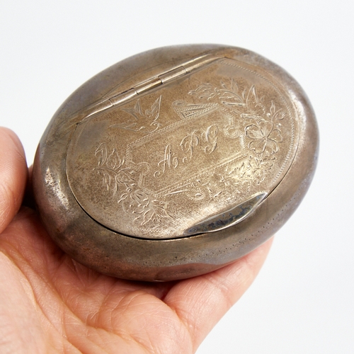 1218 - An early 20th century German silver tobacco box, bright-cut engraved floral lid decoration with gilt... 