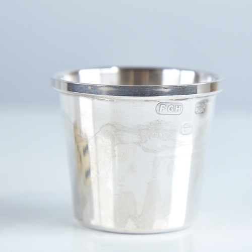 1261 - An Elizabeth II sterling silver dice shaker cup, tapered cylindrical form, by Harrison Brothers & Ho... 