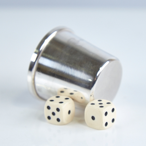 1261 - An Elizabeth II sterling silver dice shaker cup, tapered cylindrical form, by Harrison Brothers & Ho... 