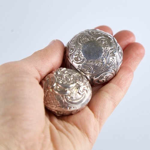 1274 - 3 19th and 20th century circular silver pillboxes, relief embossed foliate decoration, hallmarks Bir... 