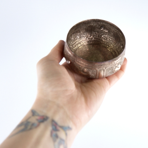 1313 - A group of various Eastern unmarked white metal bowls and trays, largest diameter 14cm, 9.4oz total ... 